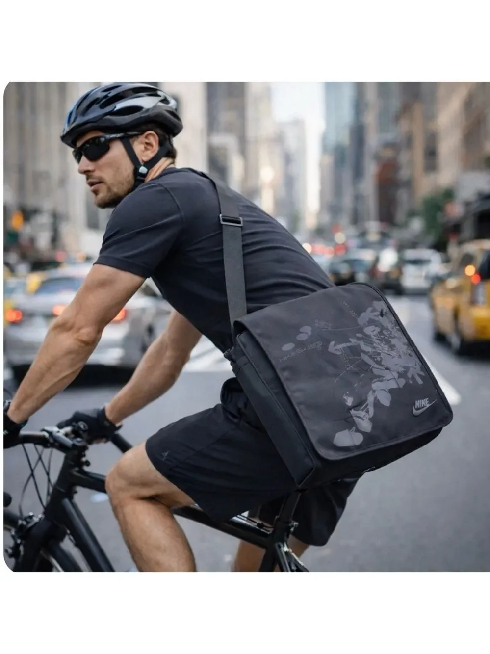 NIKE MESSENGER BAG BLACK COMPUTER BAG OVERNIGHT CROSSBODY SHOULDER ATTACHÉ BAG